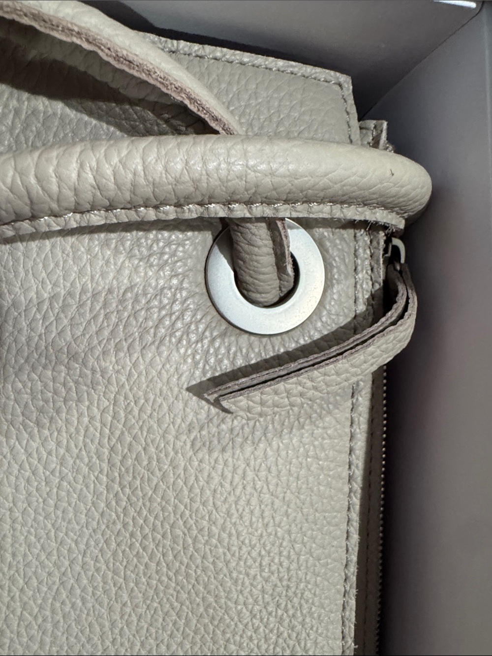 Hammitt Benjamin Cozy Gray Leather Tote Bag for Women - Picture 7 of 7